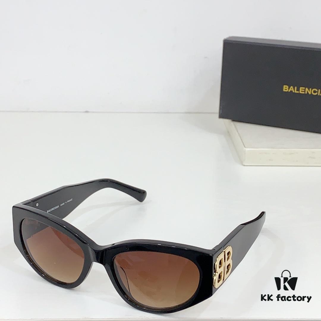 140 BALENCIAGA Balenciaga BB0324SK Sunglasses