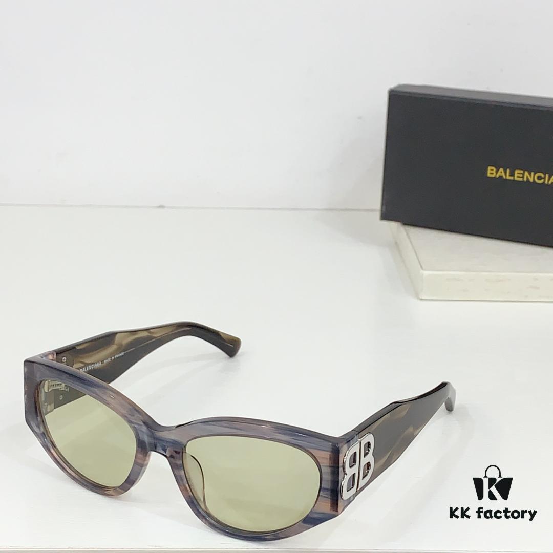 140 BALENCIAGA Balenciaga BB0324SK Sunglasses