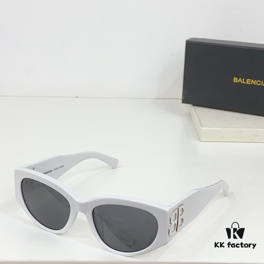 140 BALENCIAGA Balenciaga BB0324SK Sunglasses