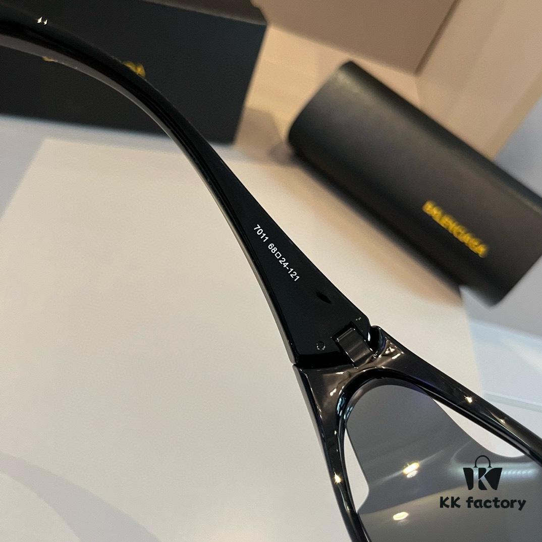 BALENCIAGA BB0317S Sunglasses
