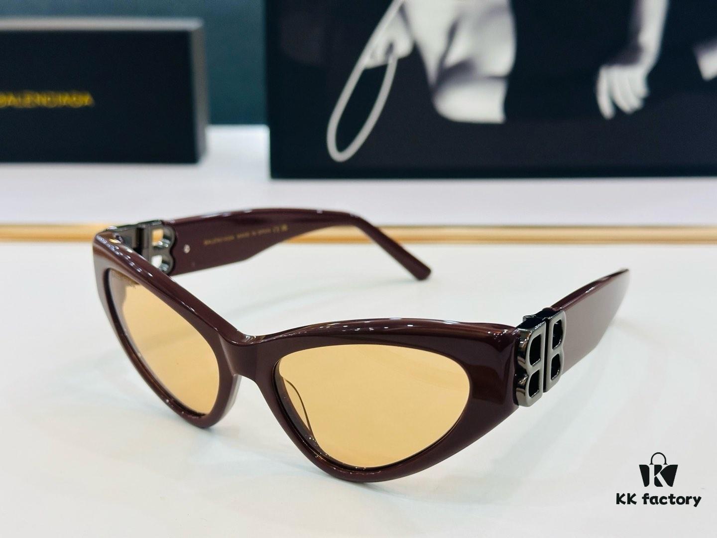 BALENCIAGA Balenciaga BB03130 Size: 54×17-135 Unique Design That Wins You Over at First Sight, Extremely Versatile and Stylish, Premium Quality Sunglasses