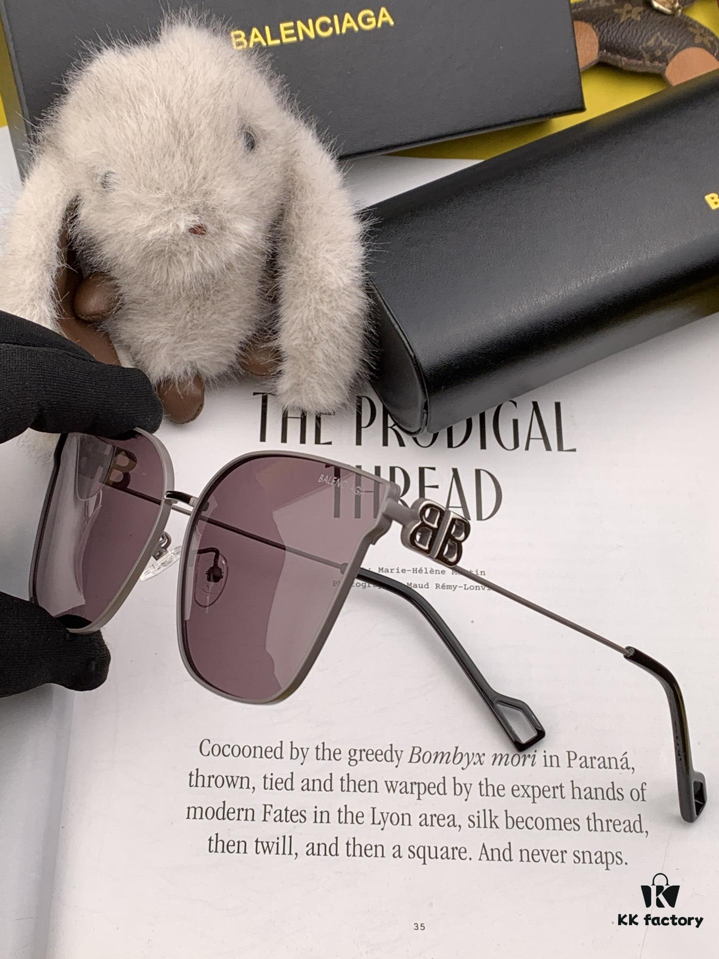 BALENCIAGA Spring Summer New Arrival Sunglasses with Metal Double B Logo on Temples, Stylish and Versatile Design