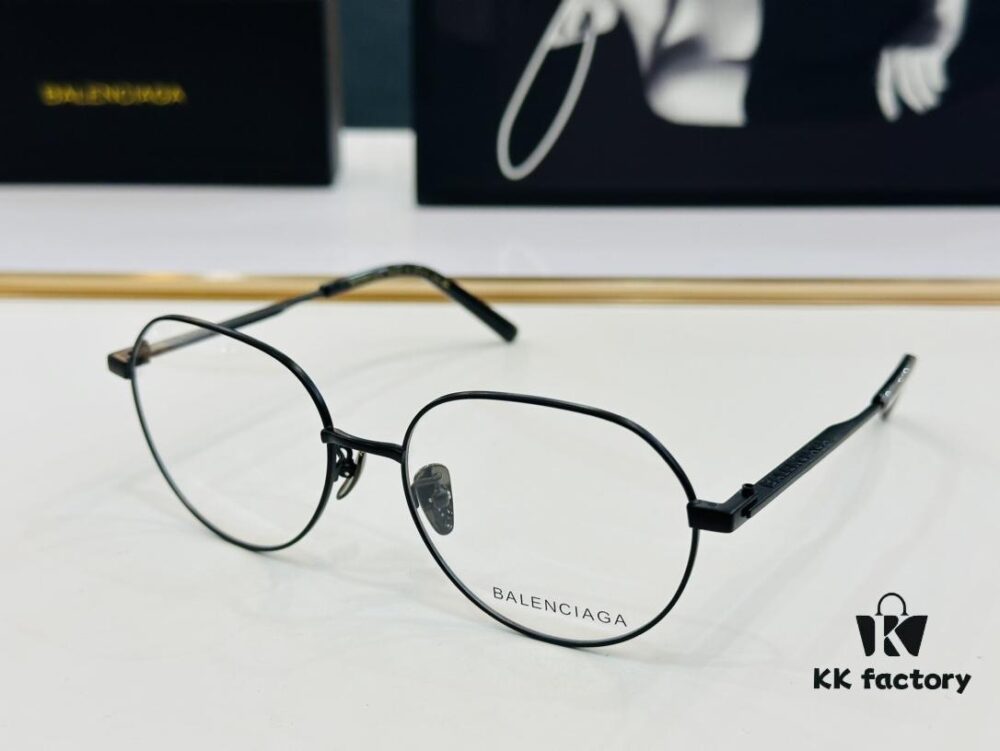 BALENCIAGA Balenciaga BB0168O Size: 56□17-145 Unique Design That Captivates at First Sight, Super Versatile XL Style, High-Quality Sunglasses