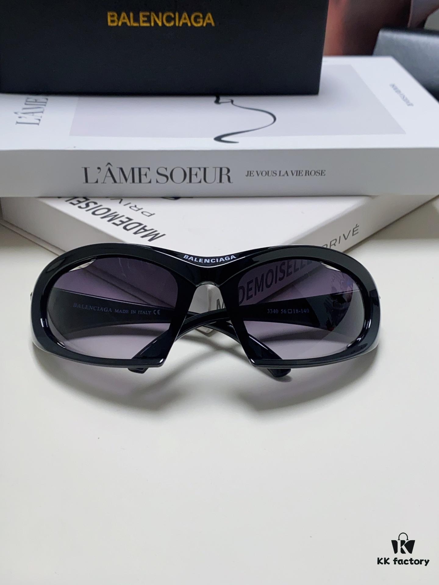 BALENCIAGA Dynamorectangle Fashion Sunglasses 2024 New Arrival Elegant and Avant-Garde Unisex Stylish Retro Comfortable UV Protection Sunglasses BB0318S