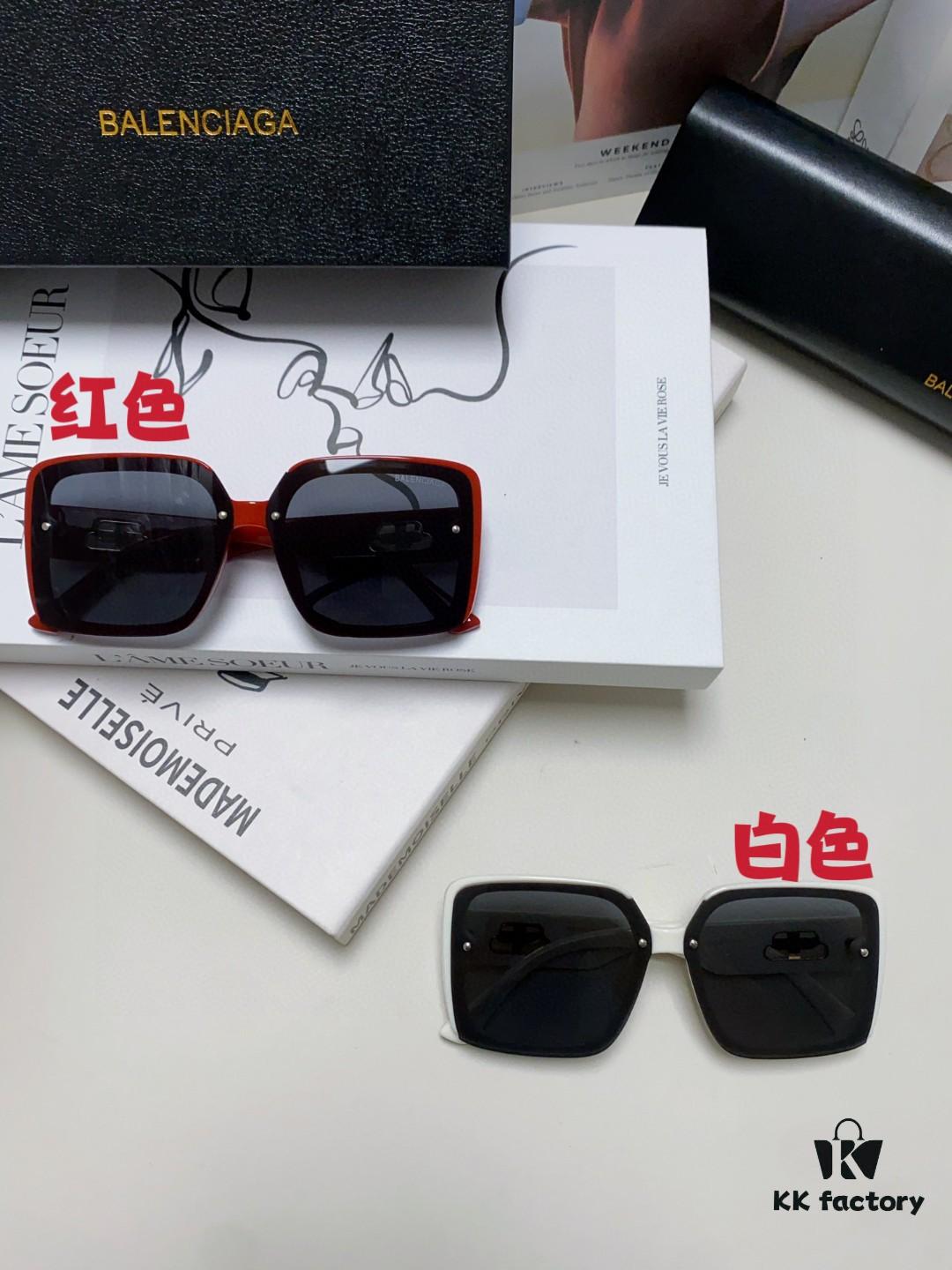 BALENCIAGA Paris Fashion Street Snap Polarized Sunglasses for Women Clover Square Sunglasses Large Frame Slimming UV Protection Trendy Summer Hot Selling Eyewear