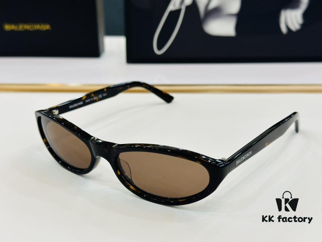 BALENCIAGA Balenciaga BB0007S Size 58□18-140 Unique and Exceptional Design That Instantly Captivates, Extremely Versatile and Stylish, Premium Quality Sunglasses