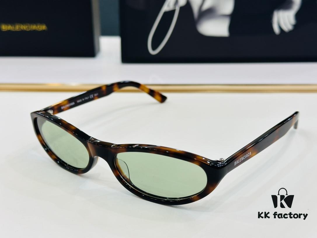 BALENCIAGA Balenciaga BB0007S Size 58□18-140 Unique and Exceptional Design That Instantly Captivates, Extremely Versatile and Stylish, Premium Quality Sunglasses