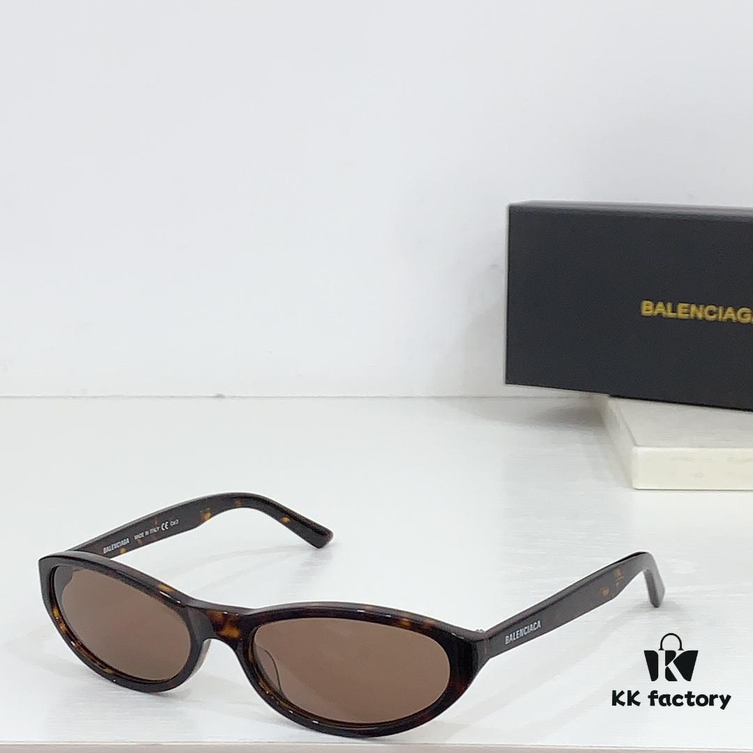140 BALENCIAGA BB0007S SIZE: 58□18-140 Sunglasses