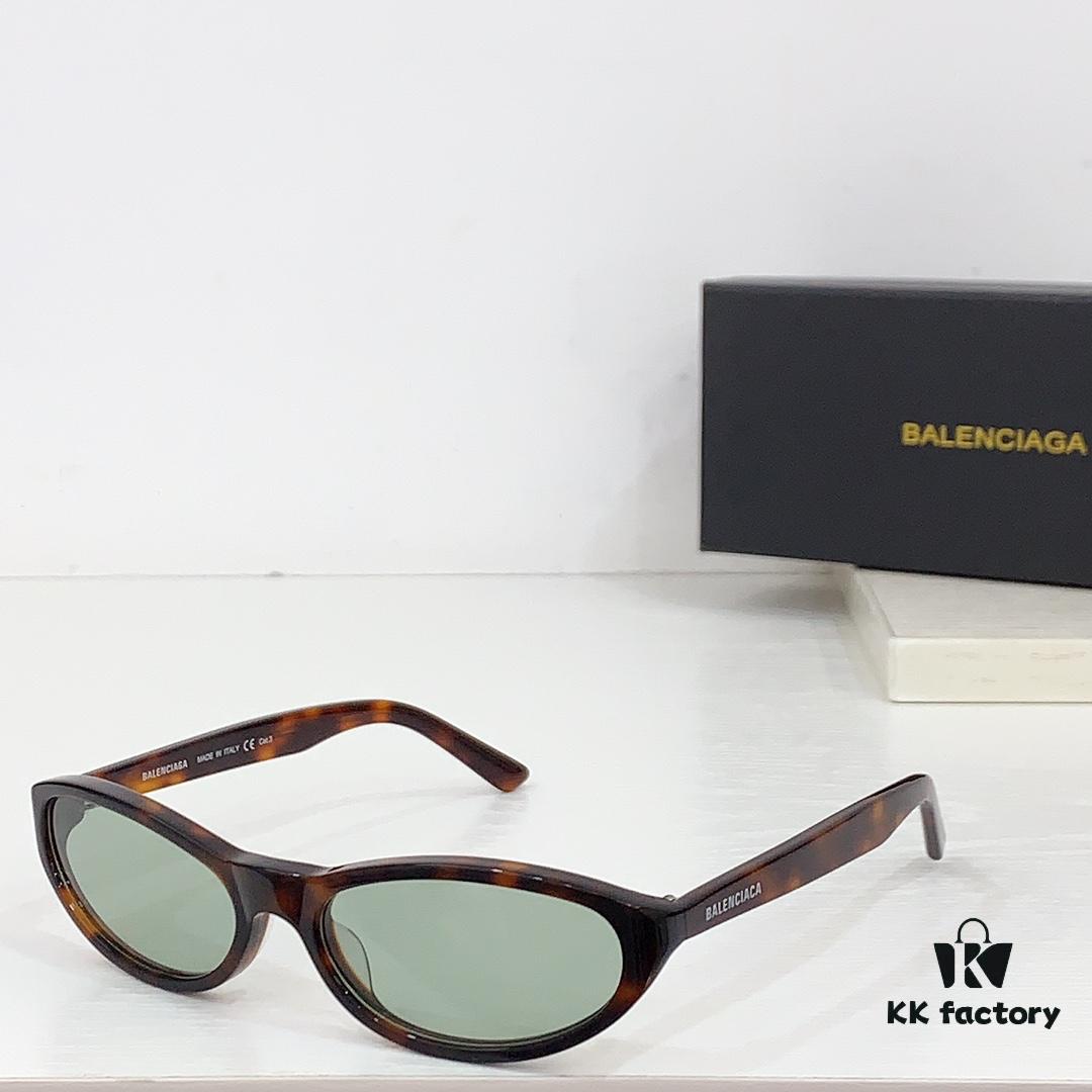 140 BALENCIAGA BB0007S SIZE: 58□18-140 Sunglasses