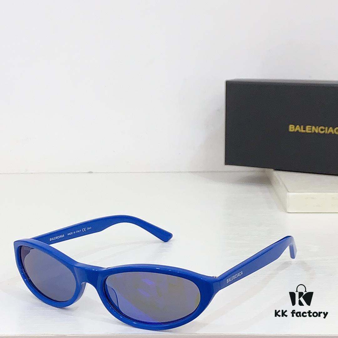 140 BALENCIAGA BB0007S SIZE: 58□18-140 Sunglasses