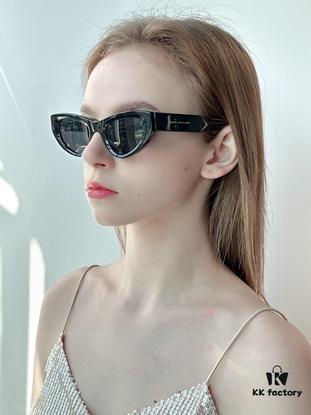 Balenciaga 2024 New Cat-Eye Sunglasses, Stylish Unisex Polarized UV Protection Shades, Influencer Streetwear Look from Xiaohongshu