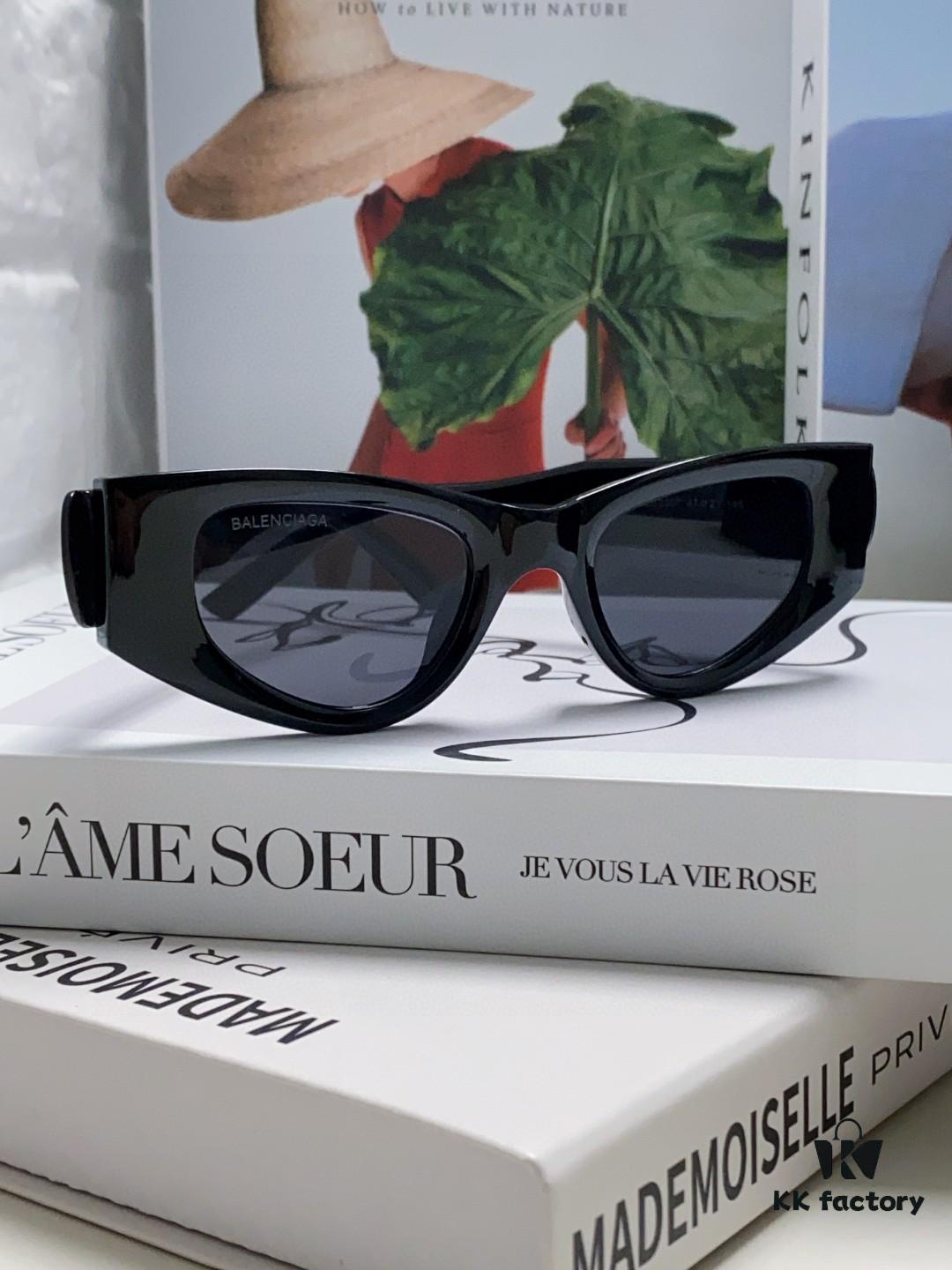 Balenciaga 2024 New Cat-Eye Sunglasses, Stylish Unisex Polarized UV Protection Shades, Influencer Streetwear Look from Xiaohongshu