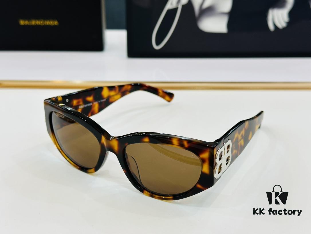 BALENCIAGA BB0324SK Size 55□19-135, Unique and Stylish Design, Highly Versatile Sunglasses