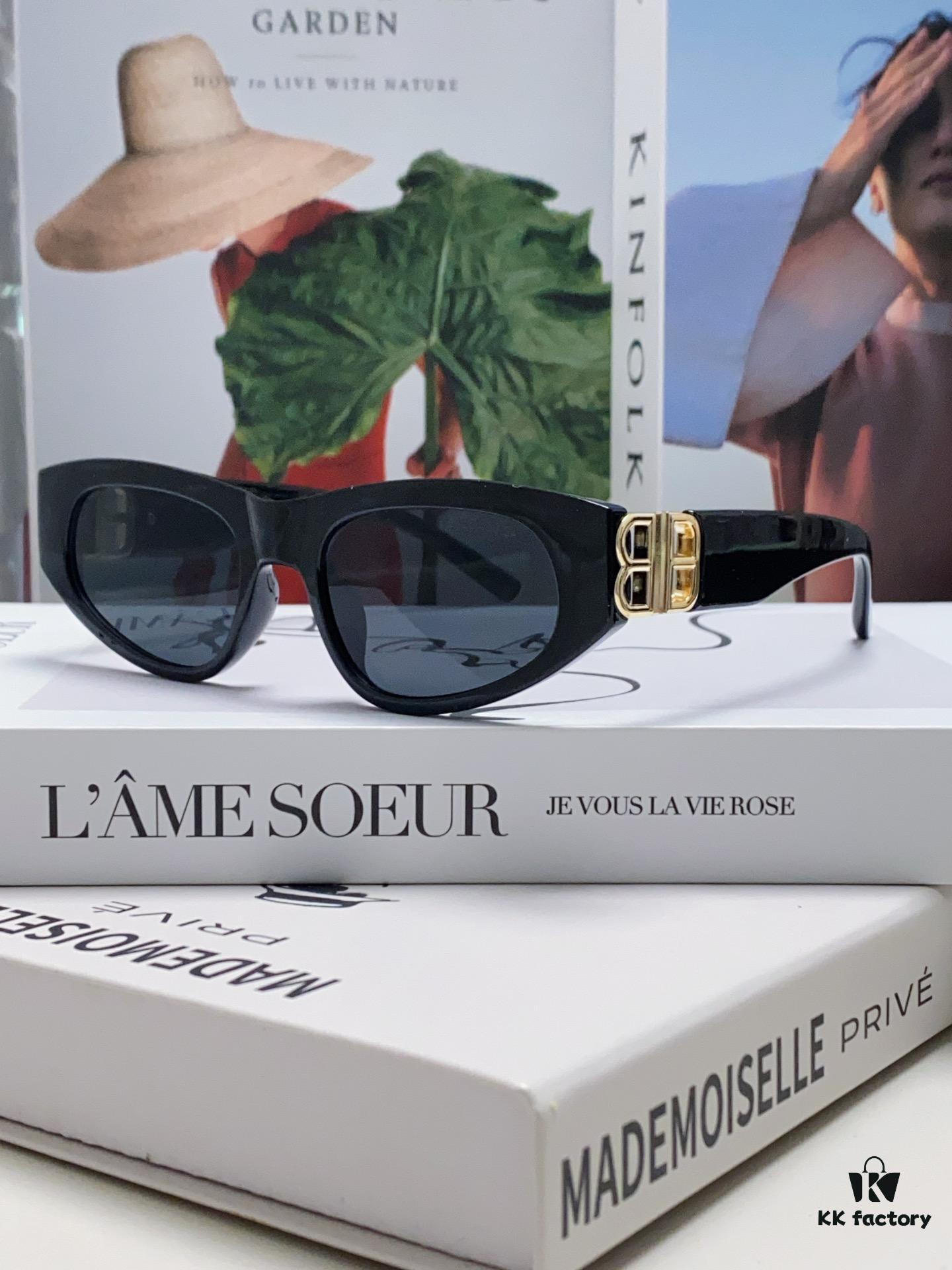 Balenciaga Black Sunglasses Double B Streetwear Style Women's Summer Sun Glasses Ins 2024 New Arrival Hip-Hop Retro Fashion High-End UV Protection Eyewear