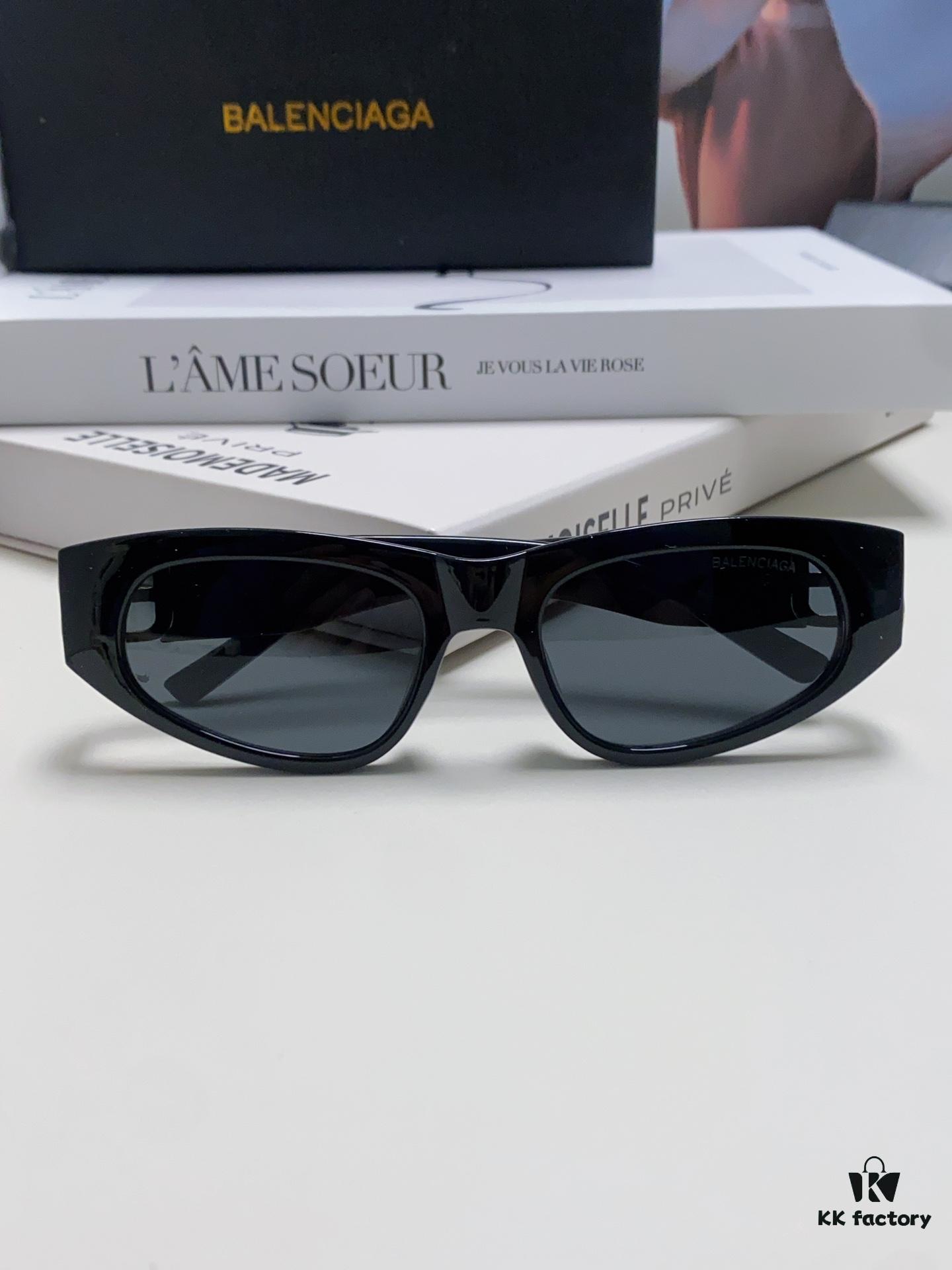 Balenciaga Black Sunglasses Double B Streetwear Style Women's Summer Sun Glasses Ins 2024 New Arrival Hip-Hop Retro Fashion High-End UV Protection Eyewear