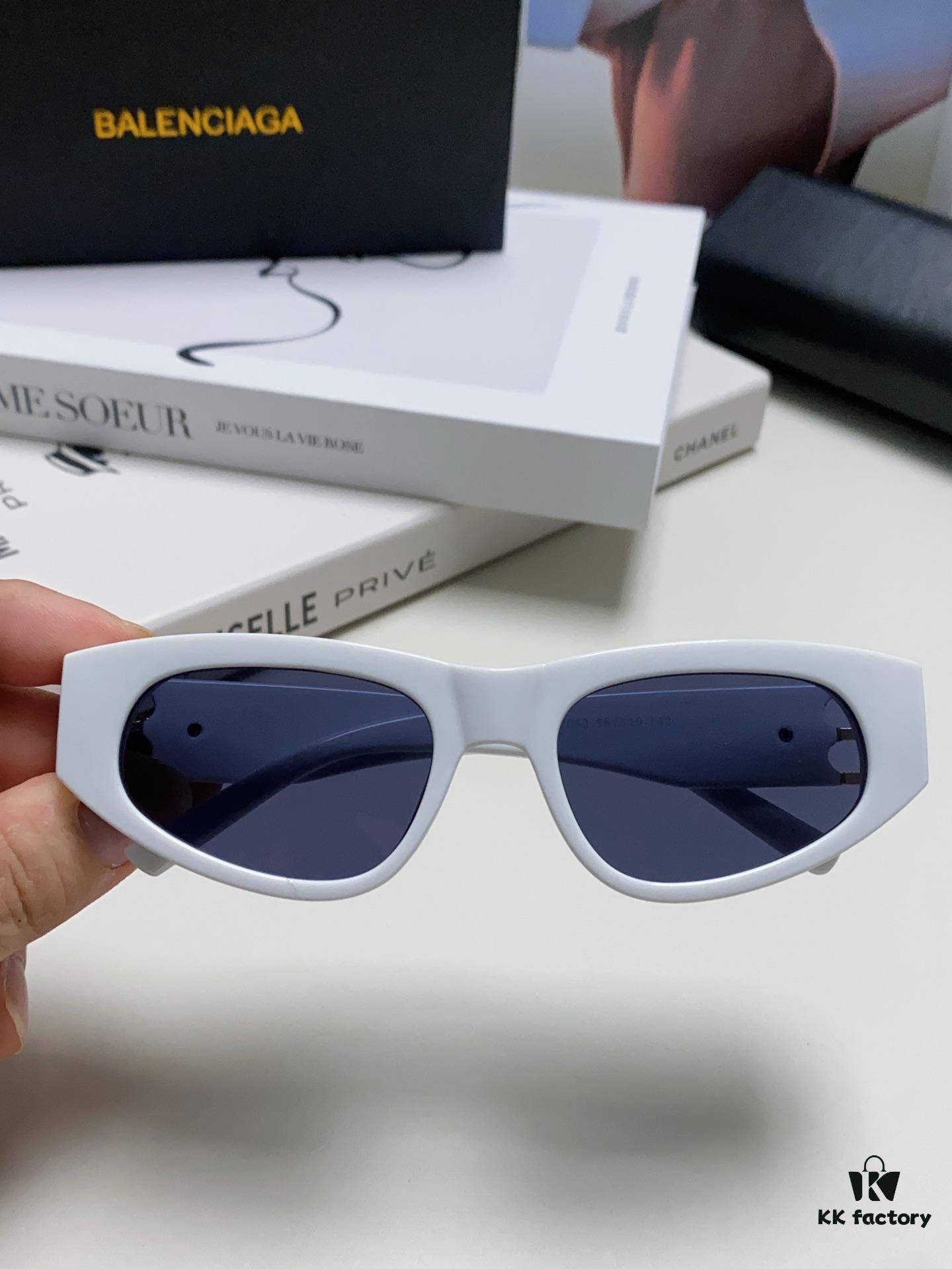 Balenciaga Black Sunglasses Double B Streetwear Style Women's Summer Sun Glasses Ins 2024 New Hip-Hop Retro Fashion High-End UV Protection Sunglasses