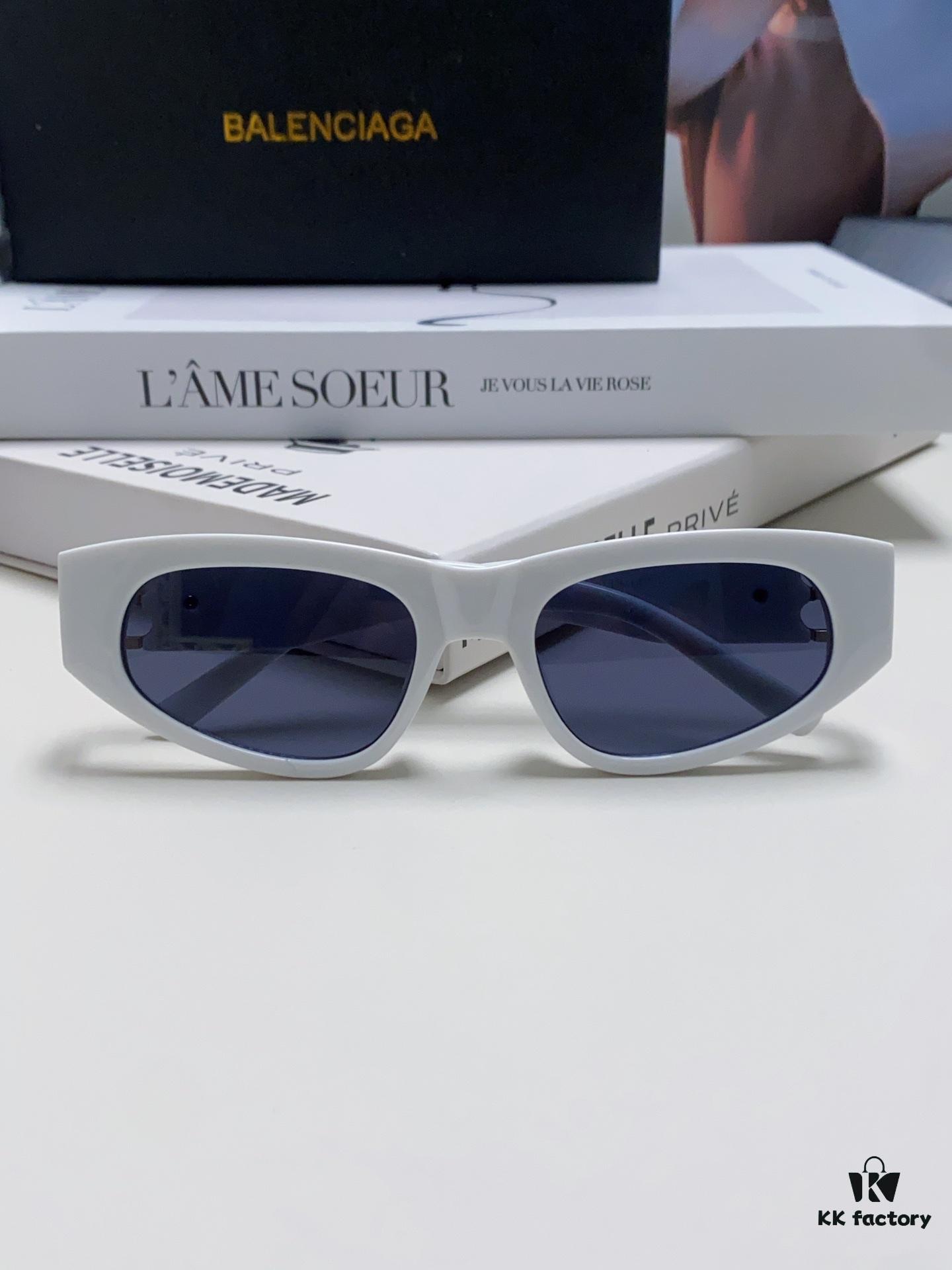 Balenciaga Black Sunglasses Double B Streetwear Style Women's Summer Sun Glasses Ins 2024 New Hip-Hop Retro Fashion High-End UV Protection Sunglasses