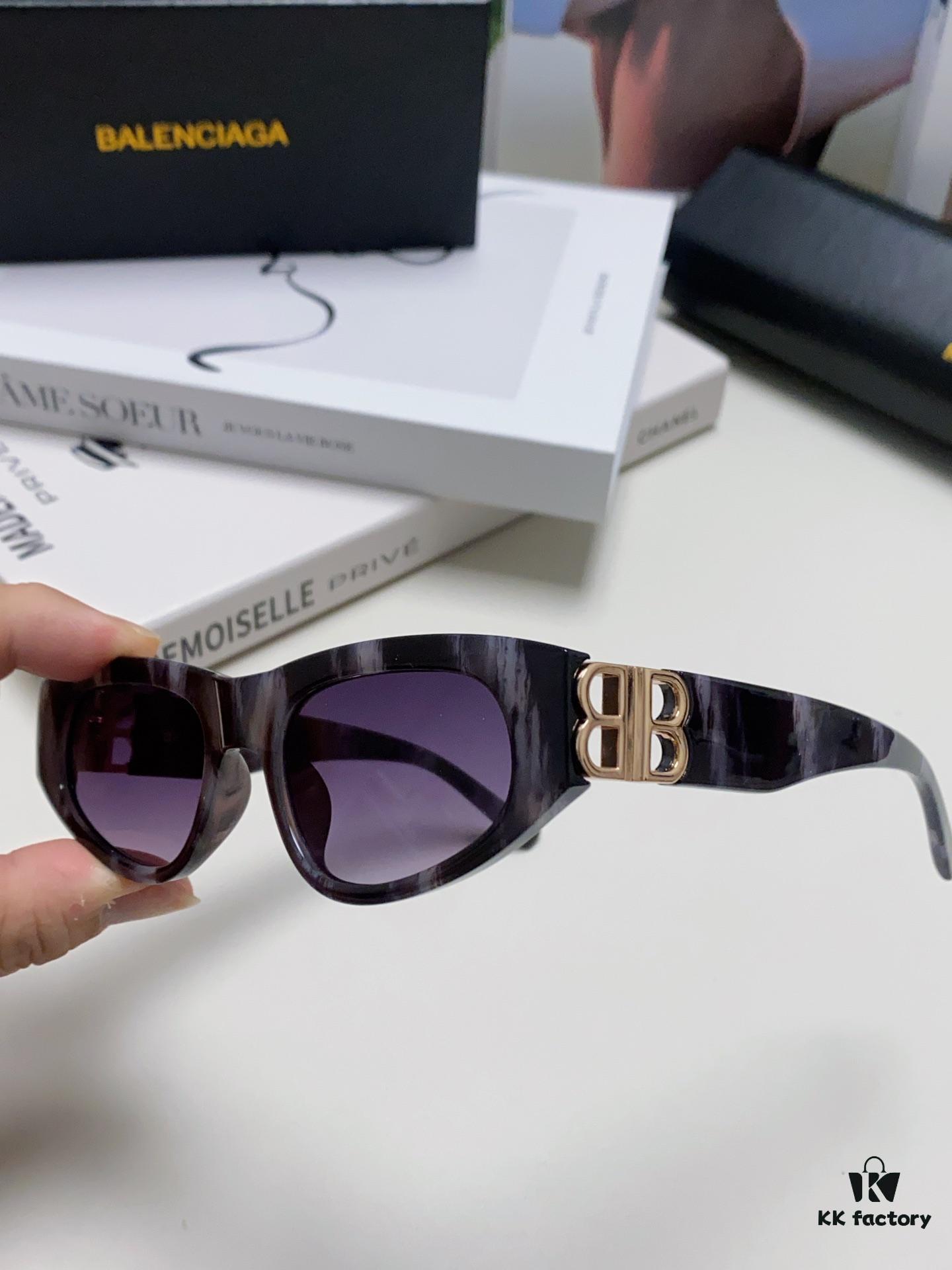 Balenciaga Black Sunglasses Double B Streetwear Women's Summer Sunglasses Ins 2024 New Hip-Hop Retro Fashion High-End UV Protection Eyewear