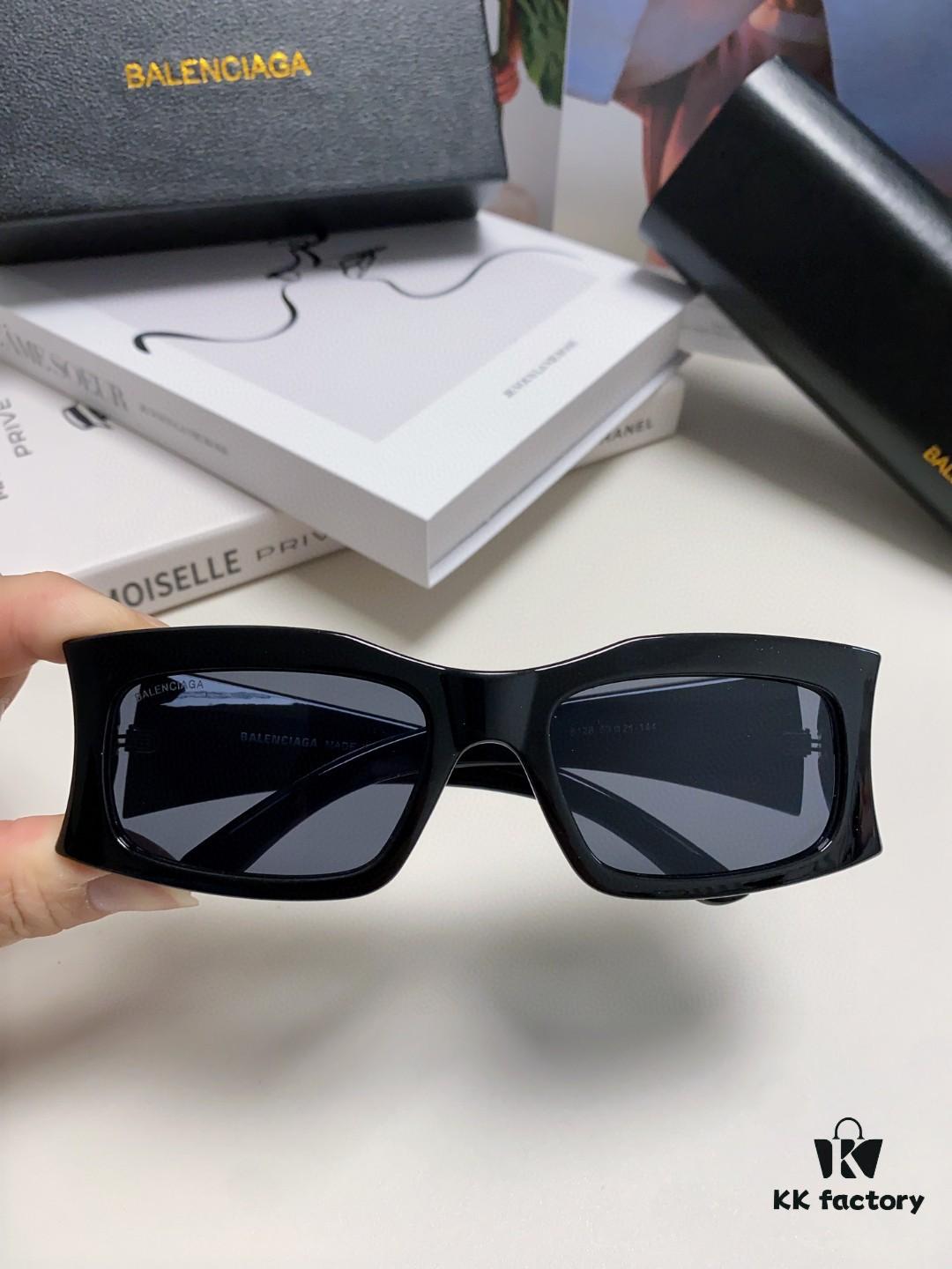 Balenciaga Black Square Frame BB Logo Sunglasses for Women, Stylish and Slimming UV-Protective Sun Glasses, Trendy Must-Have Fashion Accessory