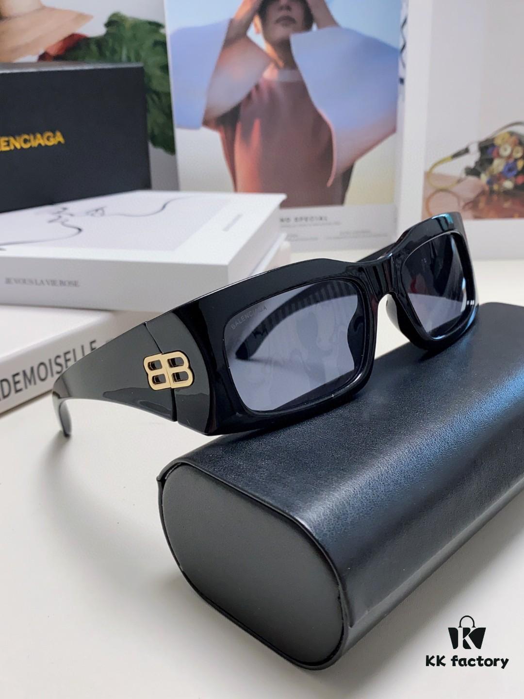 Balenciaga Black Square Frame BB Logo Sunglasses for Women, Stylish and Slimming UV-Protective Sun Glasses, Trendy Must-Have Fashion Accessory