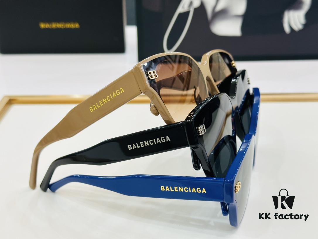 BALENCIAGA Balenciaga Latest Unique Design That Captivates at First Sight BB0389S Size: 65□13-145