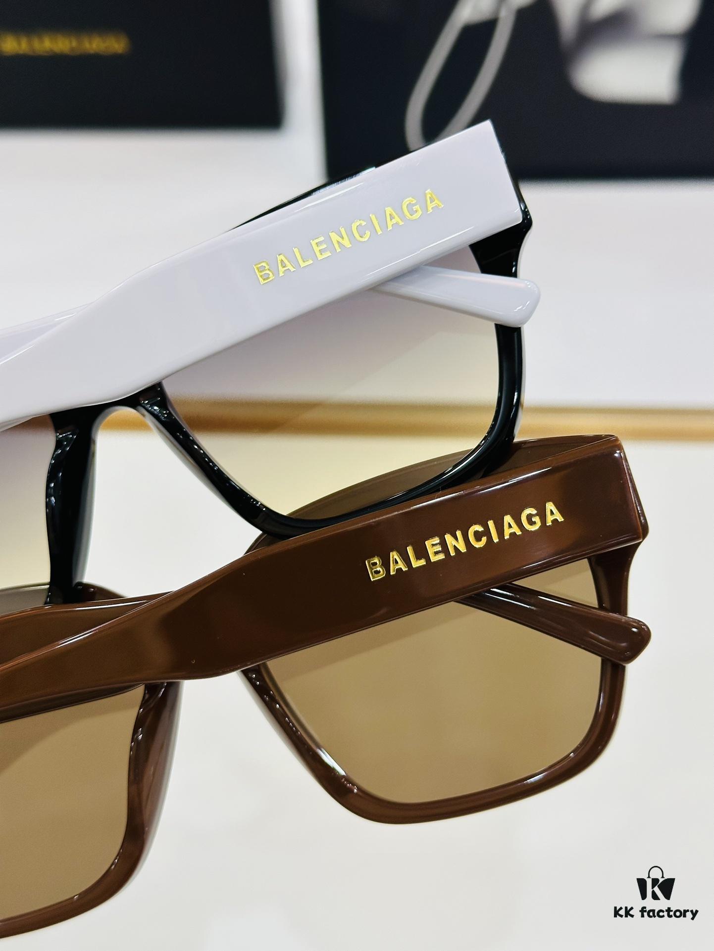BALENCIAGA Balenciaga Latest Unique Design That Captivates at First Sight BB0389S Size: 65□13-145