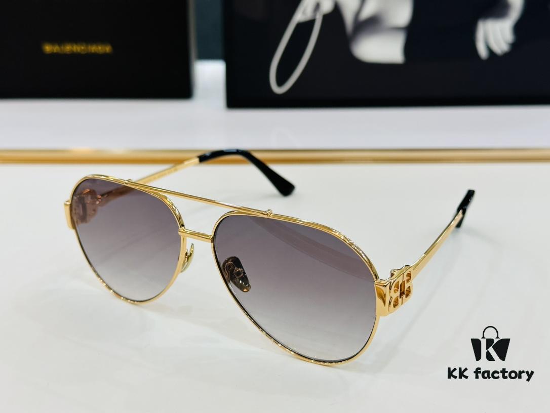 BALENCIAGA Balenciaga Latest Unique Design That Wins You at First Sight BB04002 Size: 61□13-143 XL Premium Quality Sunglasses