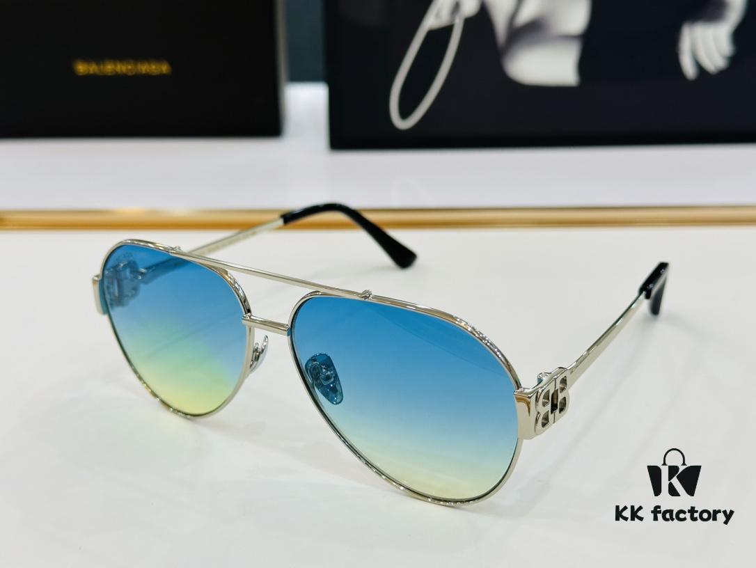 BALENCIAGA Balenciaga Latest Unique Design That Wins You at First Sight BB04002 Size: 61□13-143 XL Premium Quality Sunglasses