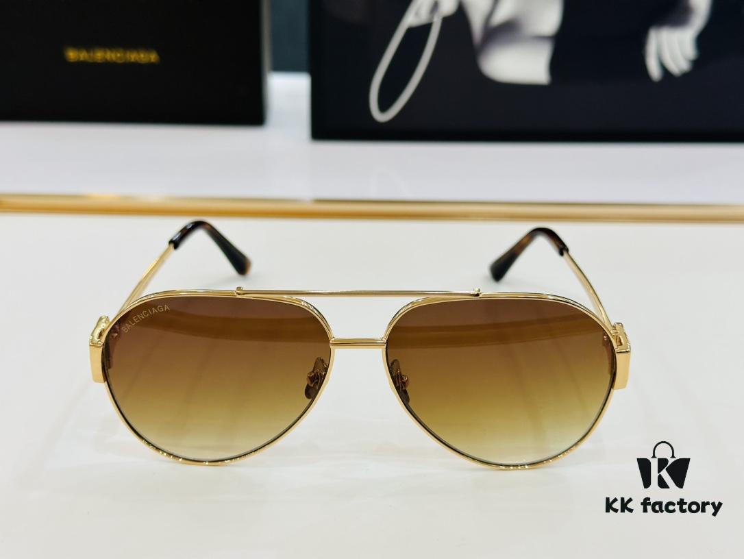 BALENCIAGA Balenciaga Latest Unique Design That Wins You at First Sight BB04002 Size: 61□13-143 XL Premium Quality Sunglasses