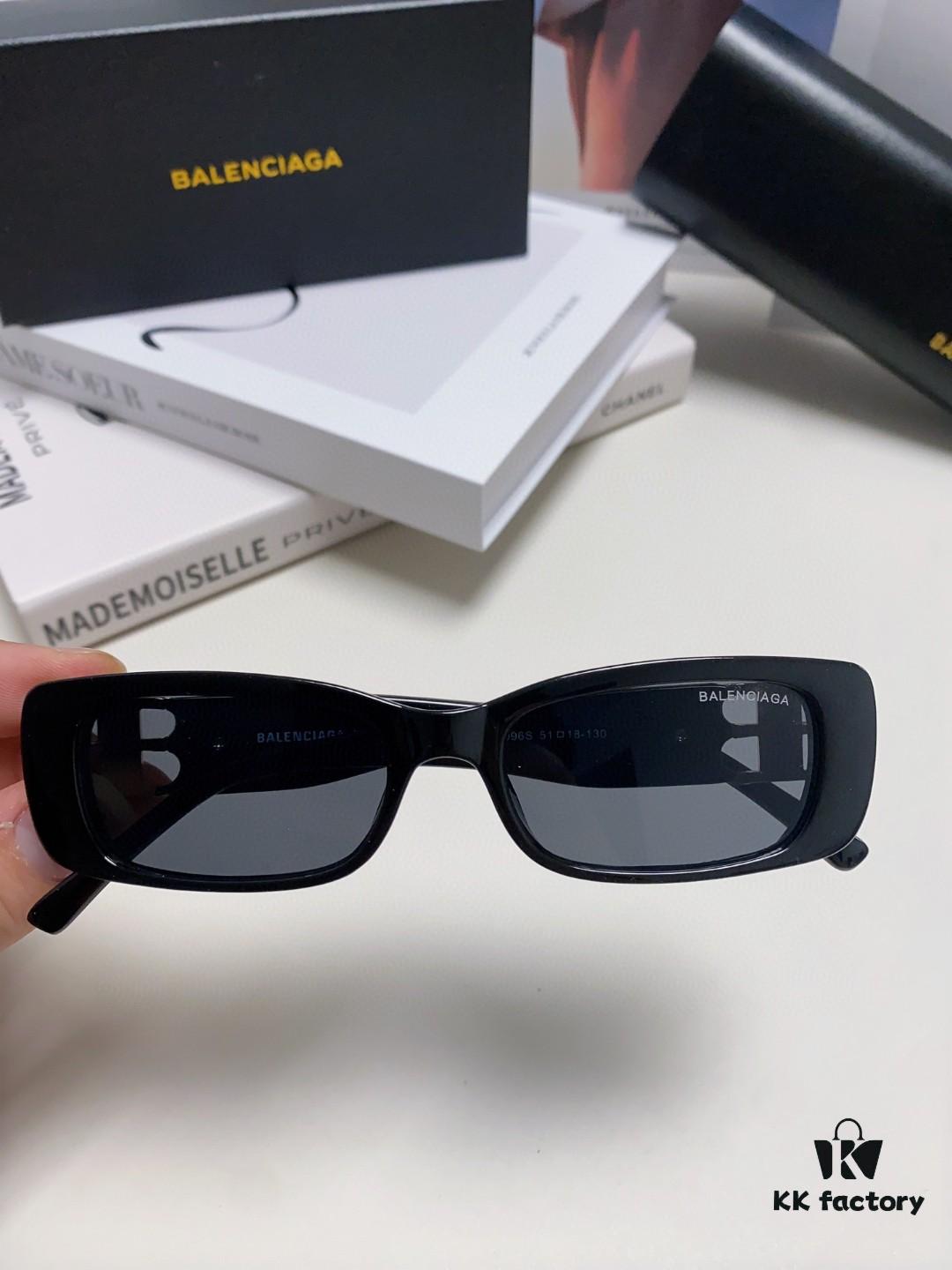Balenciaga Paris Fashion Sunglasses - The Same Pair Worn by Female Celebrities and Influencers