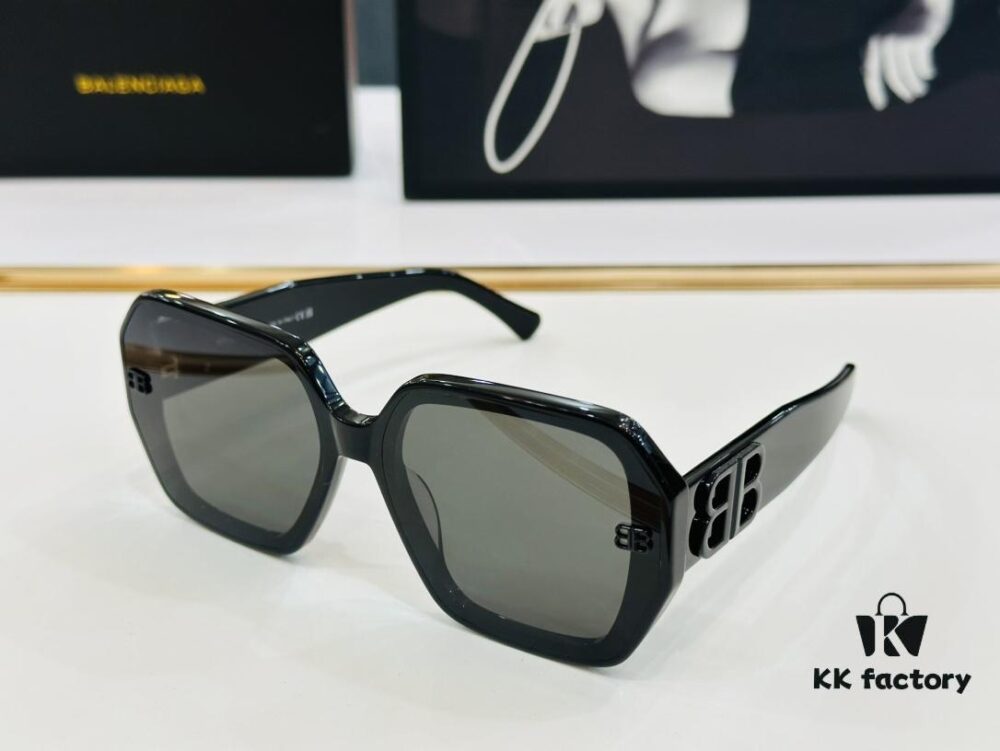 BALENCIAGA Balenciaga Latest Unique Design That You'll Fall in Love With at First Sight BB0387 Size: 64□16-145