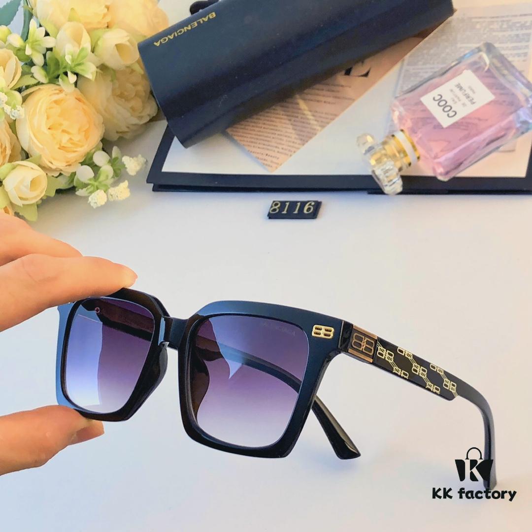 BalenCiaga Retro Square Sunglasses for Women, 2024 New Arrival Fashion Sun Glasses with UV Protection, Stylish Round Frame Shades for Oval Face, Instagram Trendy Oversized Eyewear