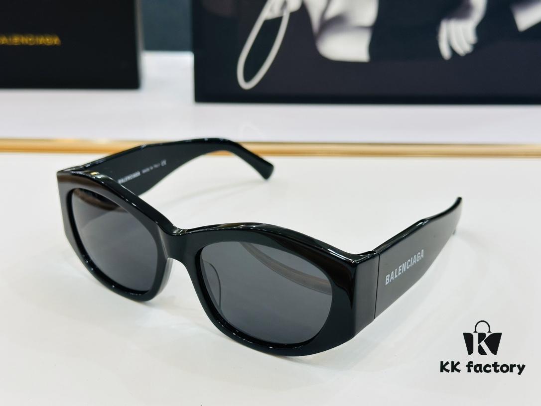BALENCIAGA Balenciaga BB0329S Size: 56□18-135 Unique and Eye-Catching Design, Extremely Versatile Style, FD Universal Fashion, Premium Quality Sunglasses