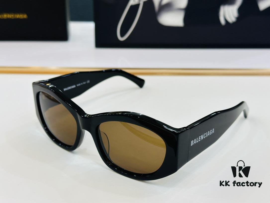 BALENCIAGA Balenciaga BB0329S Size: 56□18-135 Unique and Eye-Catching Design, Extremely Versatile Style, FD Universal Fashion, Premium Quality Sunglasses