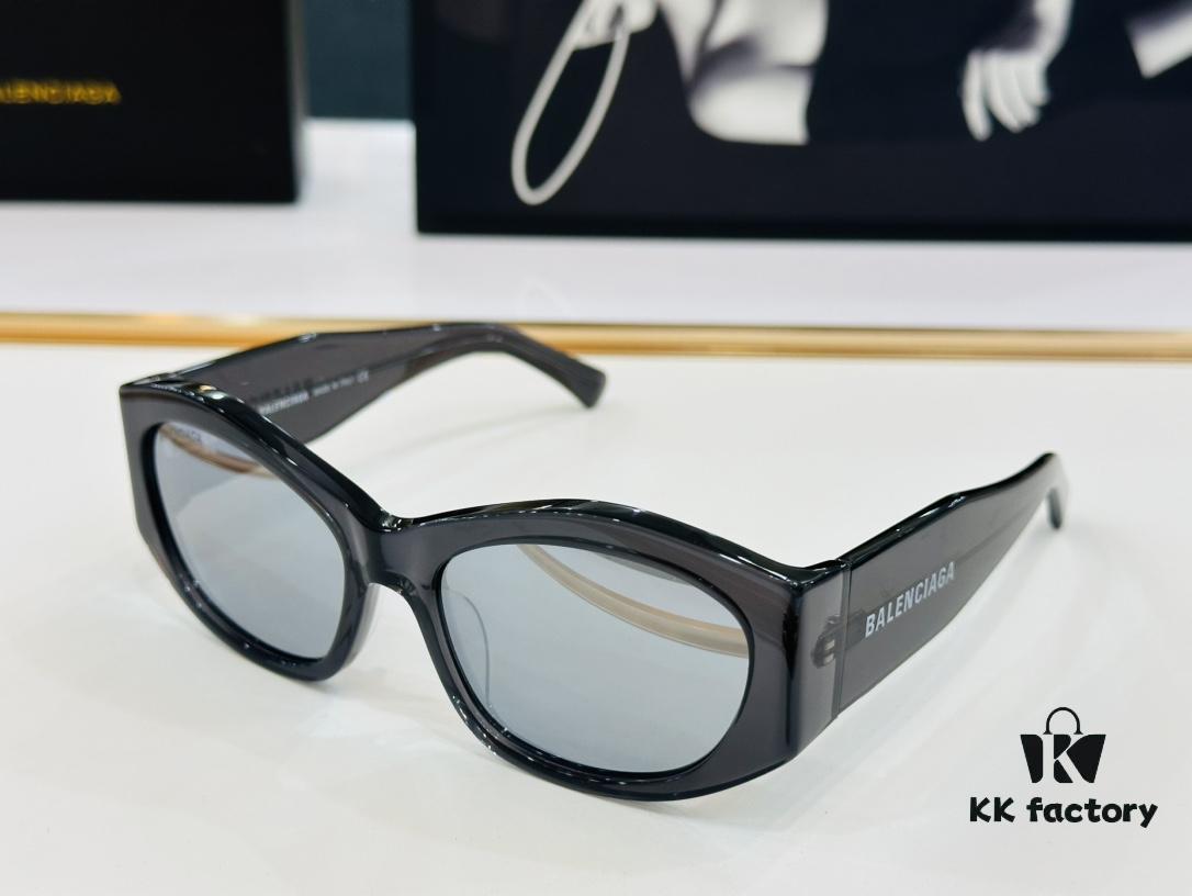 BALENCIAGA Balenciaga BB0329S Size: 56□18-135 Unique and Eye-Catching Design, Extremely Versatile Style, FD Universal Fashion, Premium Quality Sunglasses