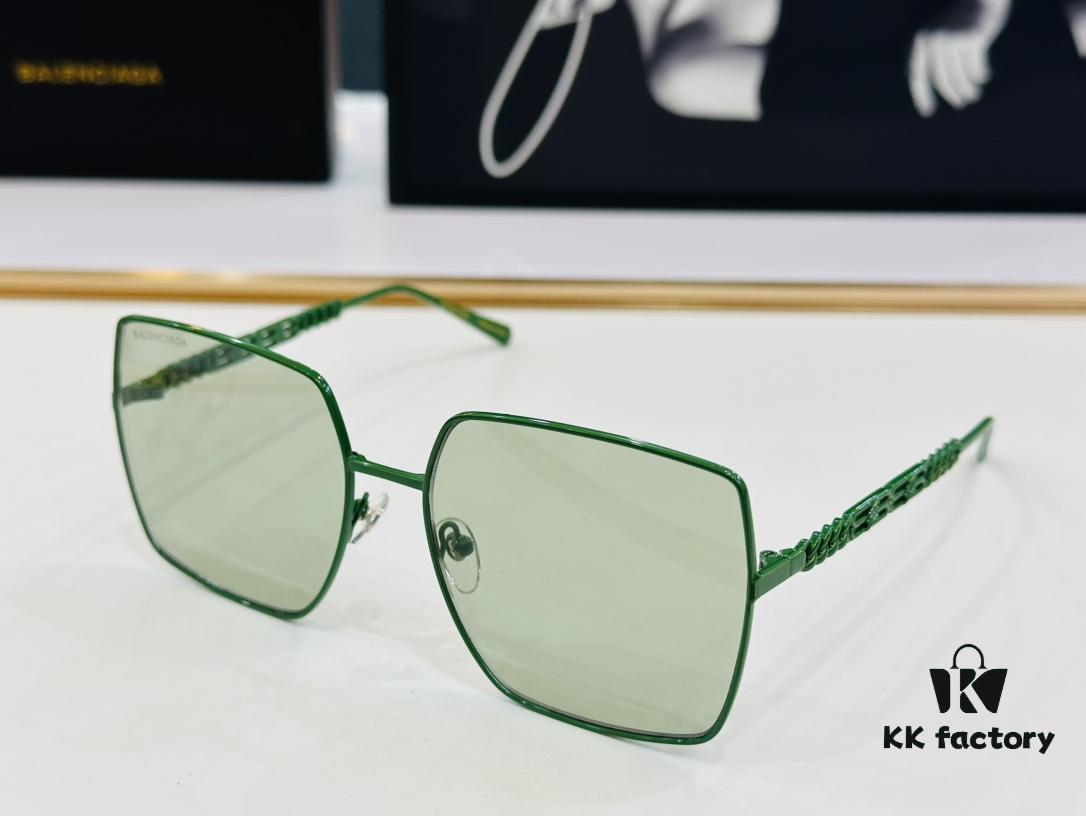 BALENCIAGA Balenciaga Latest Unique Design That Captivates at First Sight BB0012 Size: 58□18-143