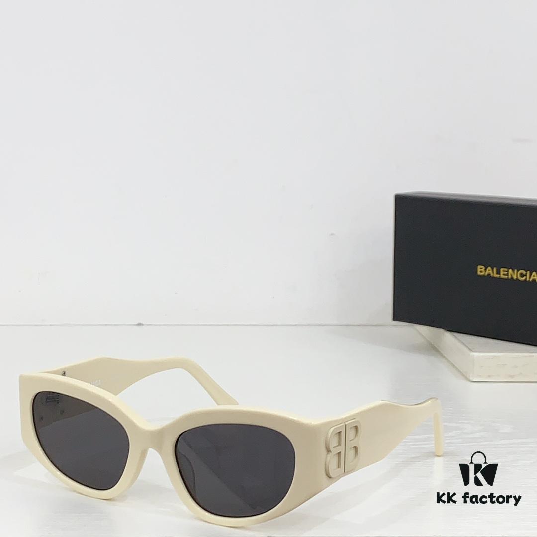 BALENCIAGA New Arrival Small Size Sunglasses for Stylish Look