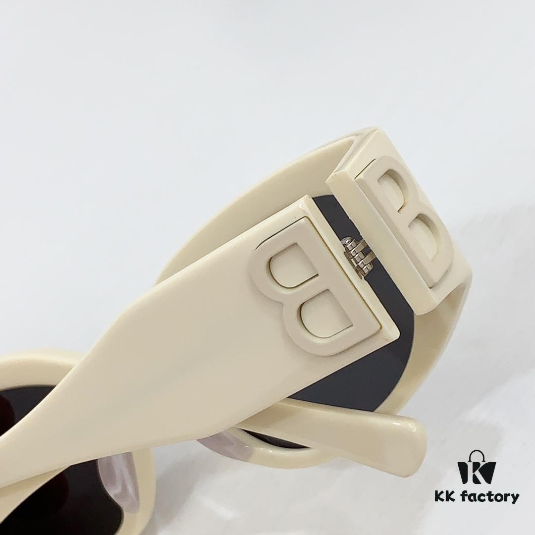 BALENCIAGA New Arrival Small Size Sunglasses for Stylish Look