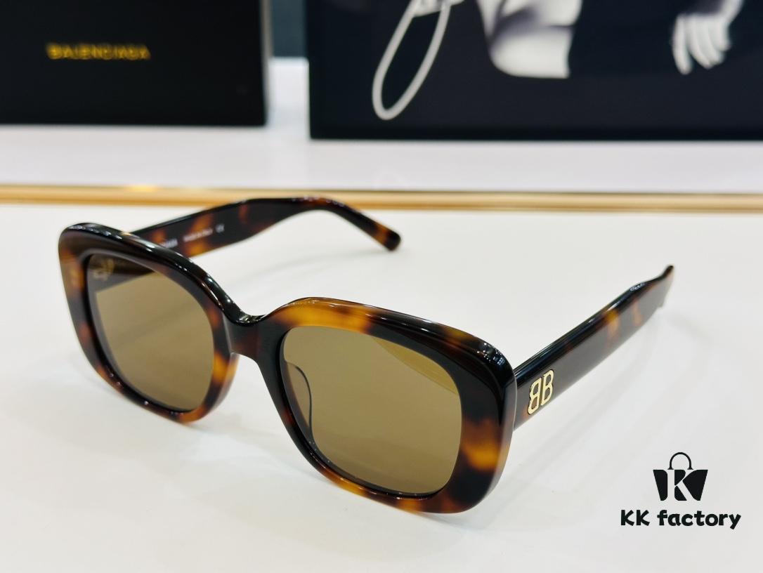 BALENCIAGA Balenciaga Latest Unique Design That Wins You Over at First Sight BB0295SK Size: 54□20-145