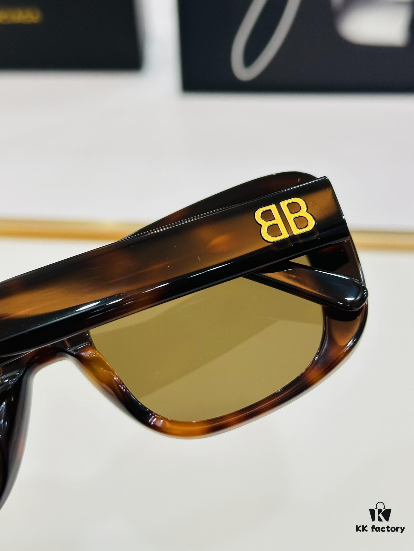 BALENCIAGA Balenciaga Latest Unique Design That Wins You Over at First Sight BB0295SK Size: 54□20-145