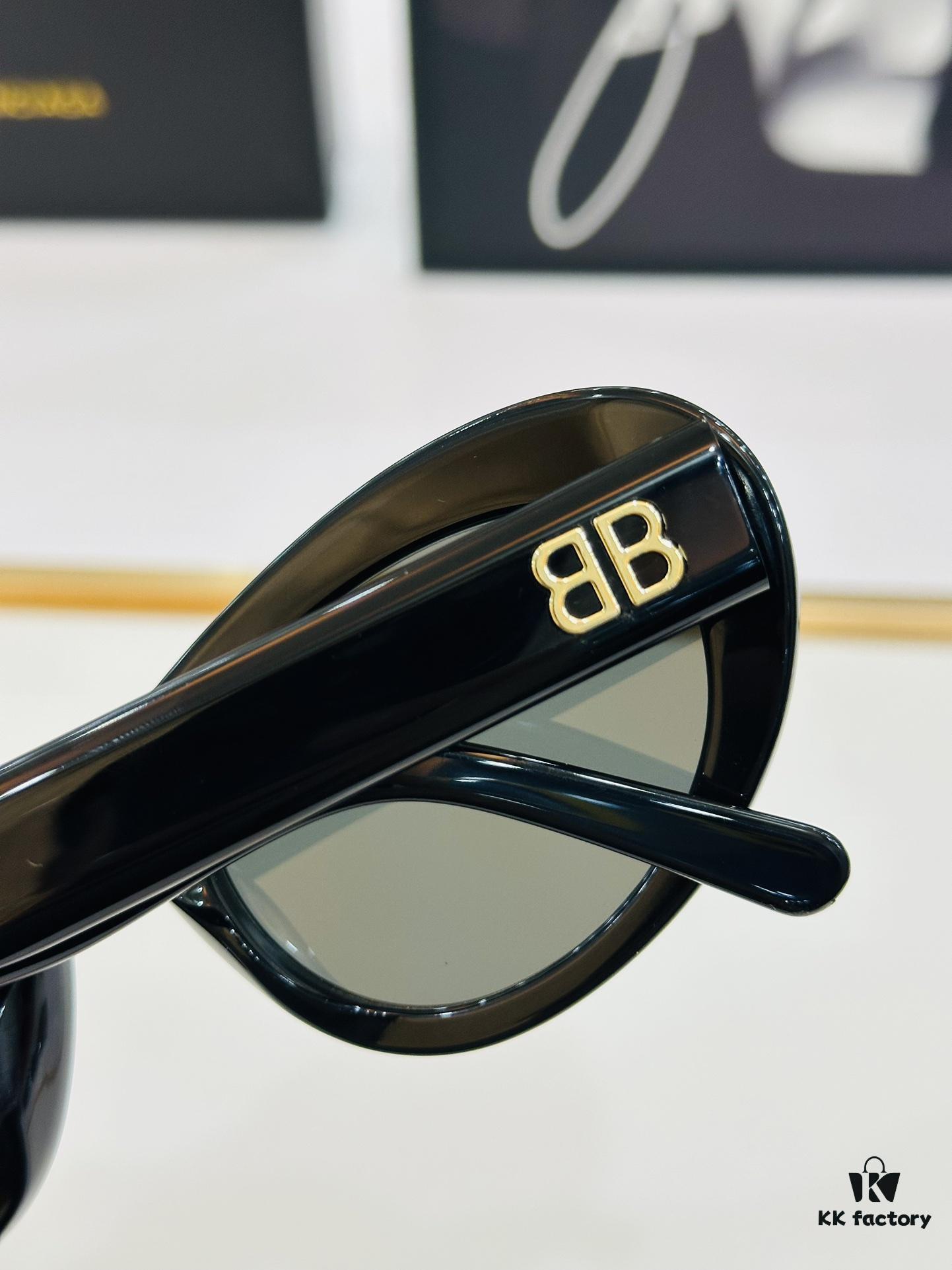 BALENCIAGA Balenciaga Latest Unique Design That You'll Fall in Love With at First Sight BB0294SK Size: 55□22-145 L High-Quality Sunglasses
