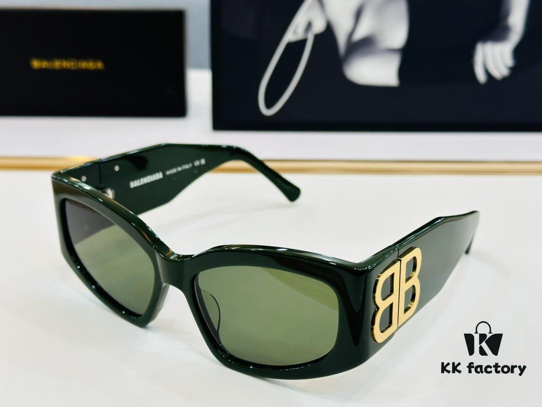 BALENCIAGA BB0321S Size 57□18-130 Stylish Unisex Sunglasses with Unique Frame Design