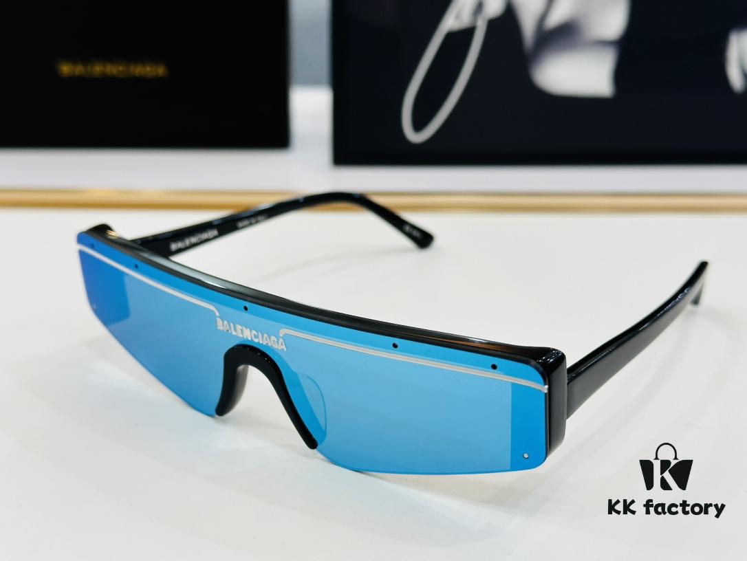 BALENCIAGA BB003S Size: 99□01-140 Unique and Stylish Design Instantly Eye-Catching Versatile Fashion High-Quality Sunglasses