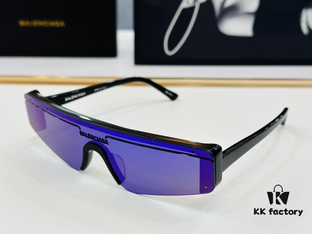 BALENCIAGA BB003S Size: 99□01-140 Unique and Stylish Design Instantly Eye-Catching Versatile Fashion High-Quality Sunglasses