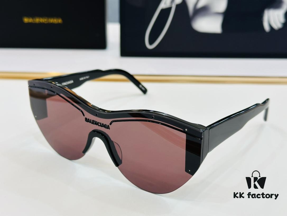 BALENCIAGA BB004S Sunglasses, Size 99□01-145, Unique and Stylish Design, Highly Versatile and Premium Quality
