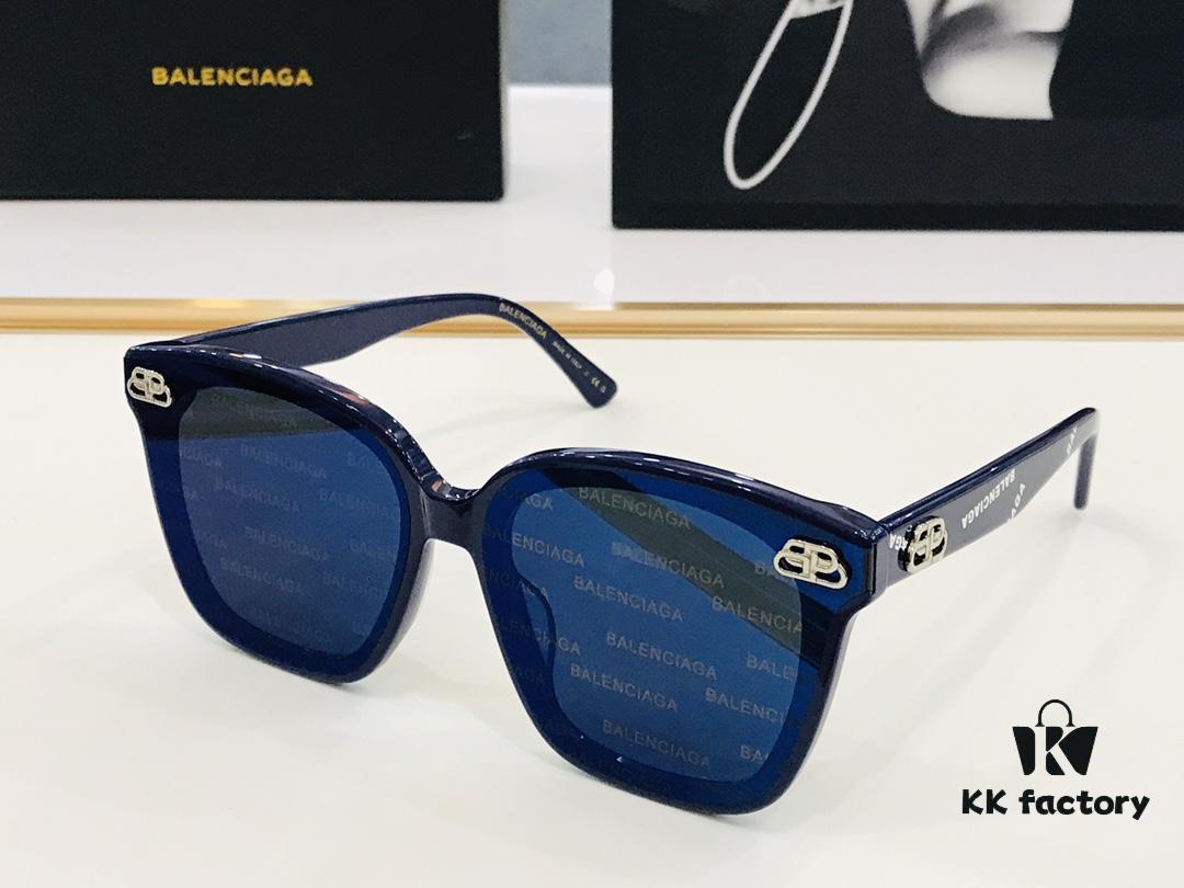 BALENCIAGA Balenciaga BB5128 Size: 67×15-145 Unique Design Instantly Appealing Extremely Versatile Style Timeless Fashion Premium Quality Sunglasses