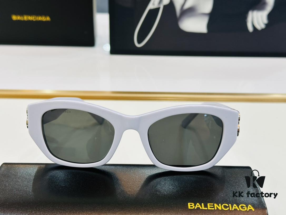 BALENCIAGA Balenciaga Latest Unique Design That Wins You at First Sight BB0311 size: 53□21-140