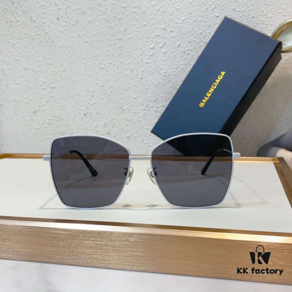 BALENCIAGA Paris Fashion Sunglasses with Embossed Logo Temple Design Model: BB0196SA Size: 60-16-145