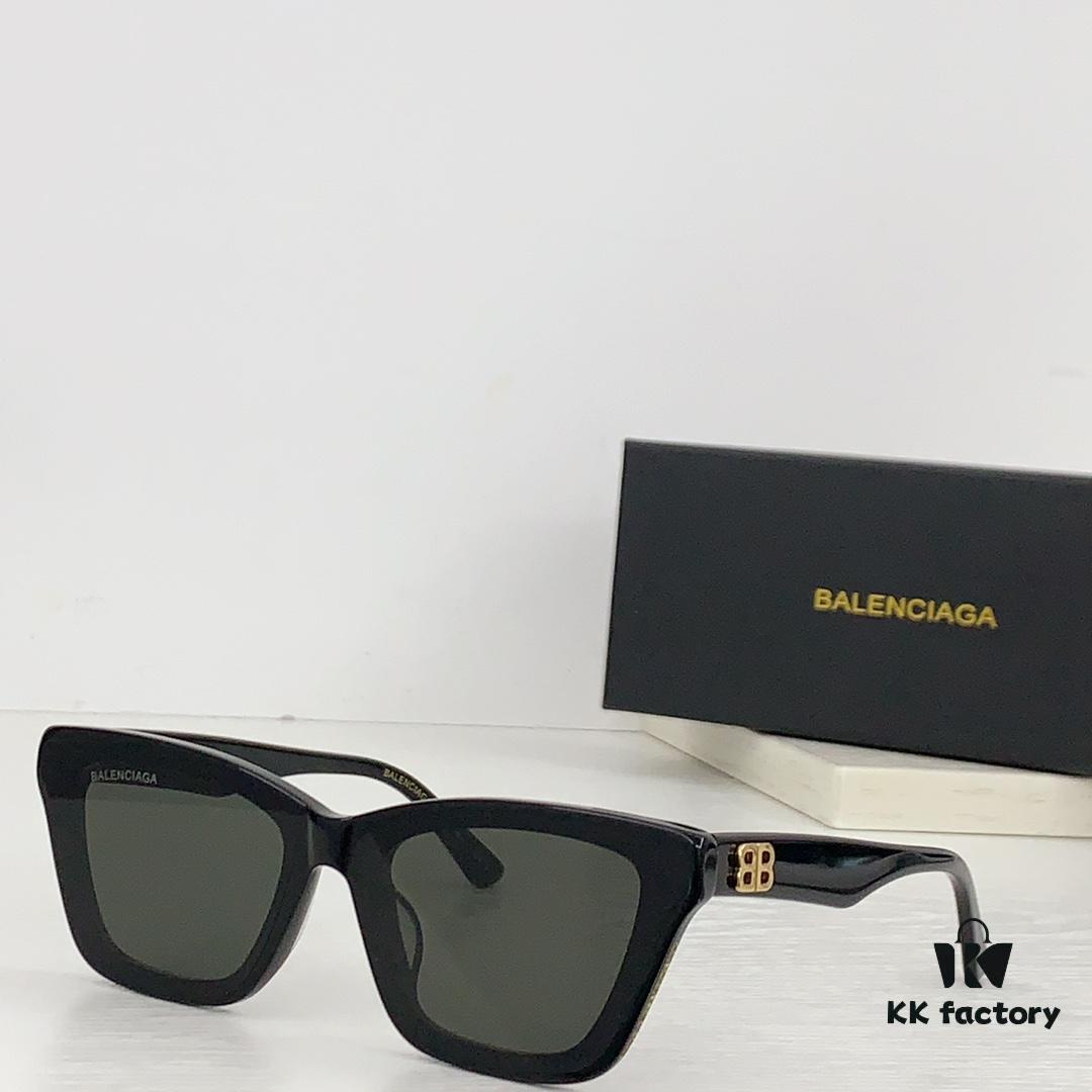 Balenciaga BB5129 Sunglasses, Size 63-16-145