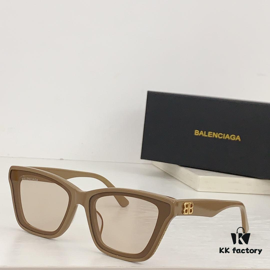 Balenciaga BB5129 Sunglasses, Size 63-16-145